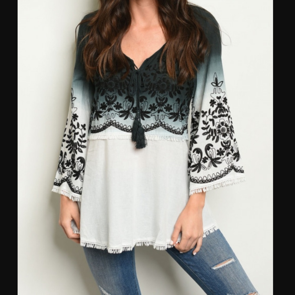 STORY Ombre 3/4 Length Bell Sleeves Embroidered Tunic Top Sizes Sm Md & Lg NWT - Picture 5 of 5